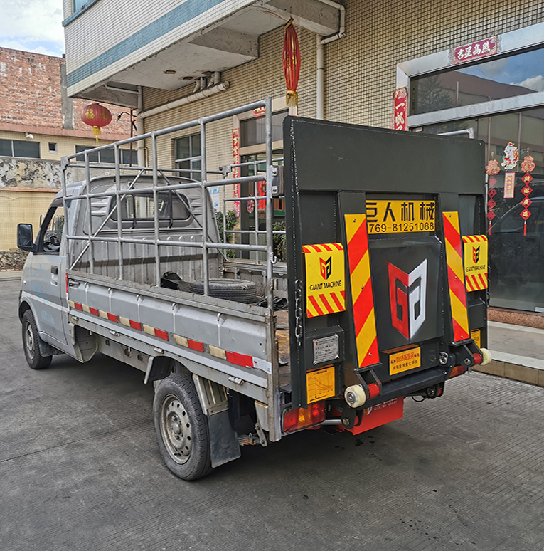 Truck tailboard